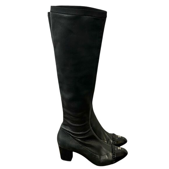 Chanel Black Lambskin Knee-High Boots 2010 Cap Toe Patent Leather CC Logo EU 37 - Picture 1 of 8